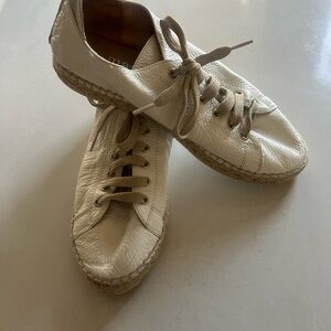 Maypol leather casual tennis shoes